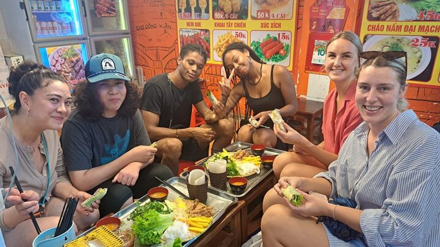 Hanoi Street Food Tour with Local Guide