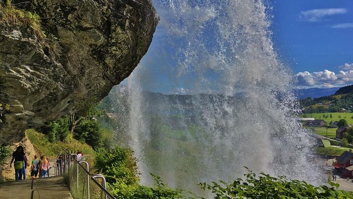 Norway Fjords, Waterfalls and Culture Private Tour from Bergen