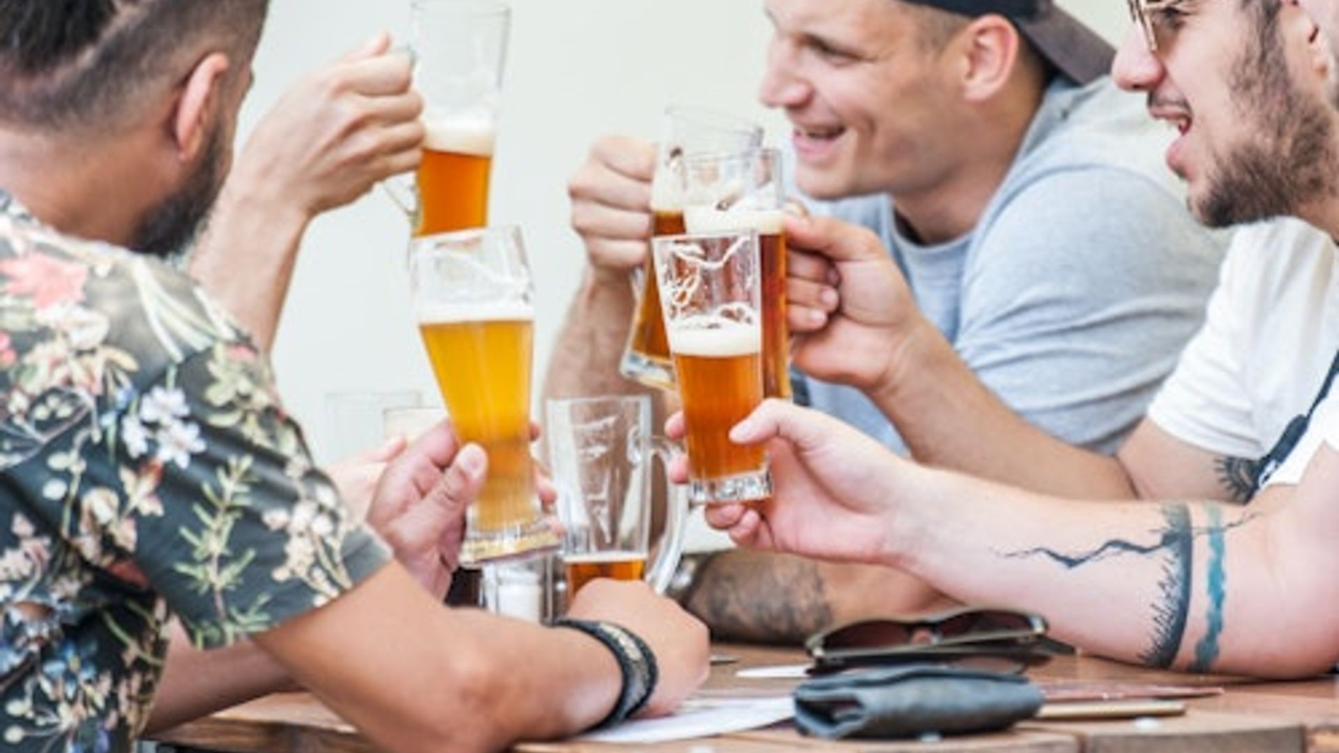 Prague: Castle Side Breweries & Pubs Guided Tour + Tram Ticket