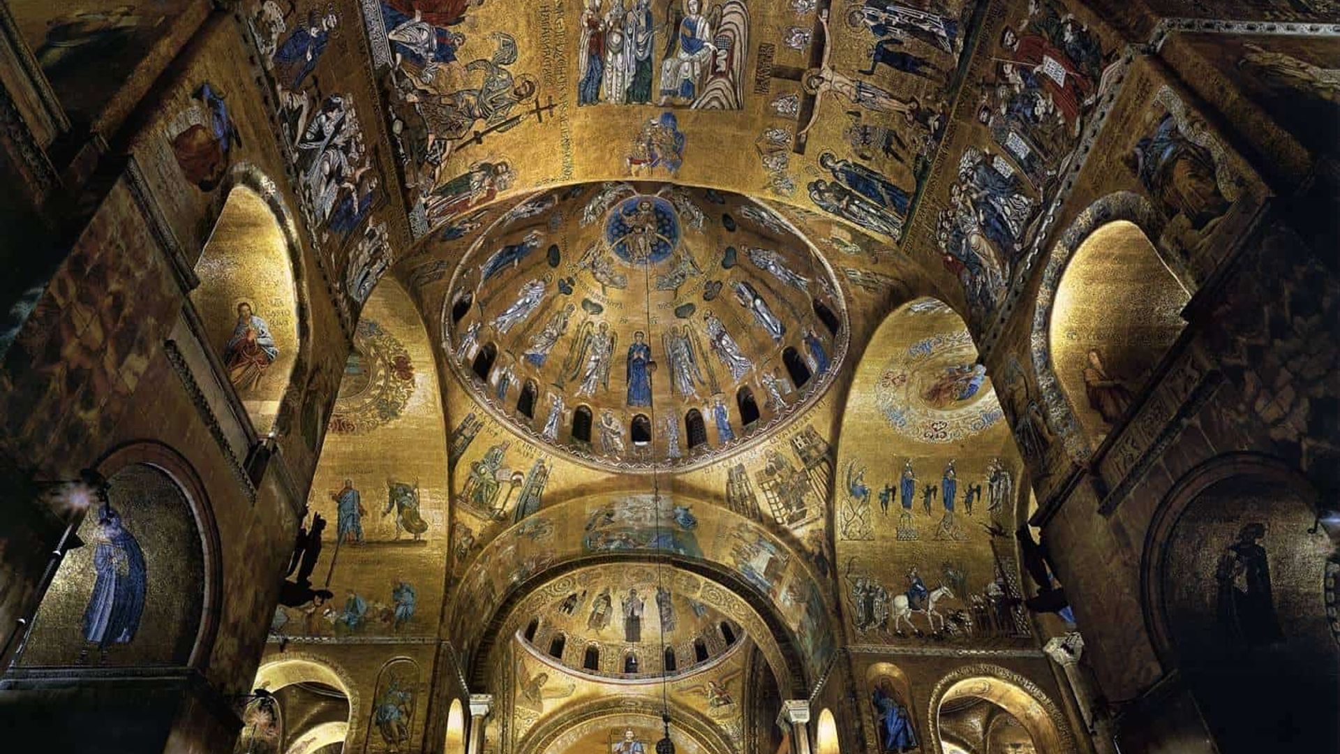 BASILIQUE SAINT-MARC : COUPE-FILE