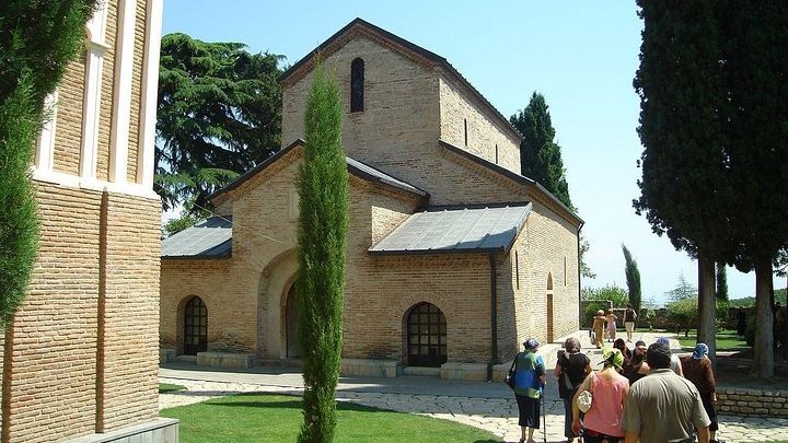 Kakheti Wine Tour from Tbilisi: Sighnaghi, Bodbe & Wine Tastings