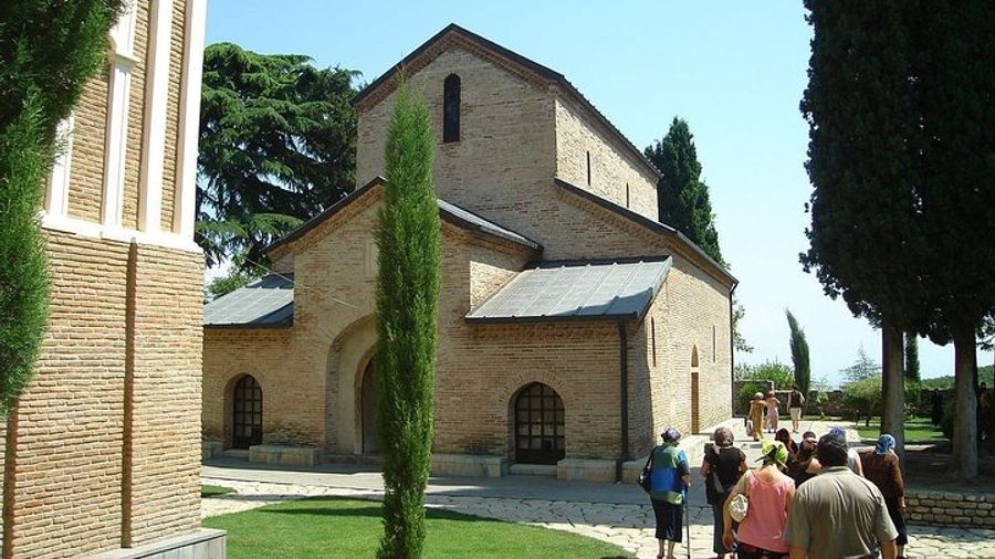 Kakheti Wine Tour from Tbilisi: Sighnaghi, Bodbe & Wine Tastings