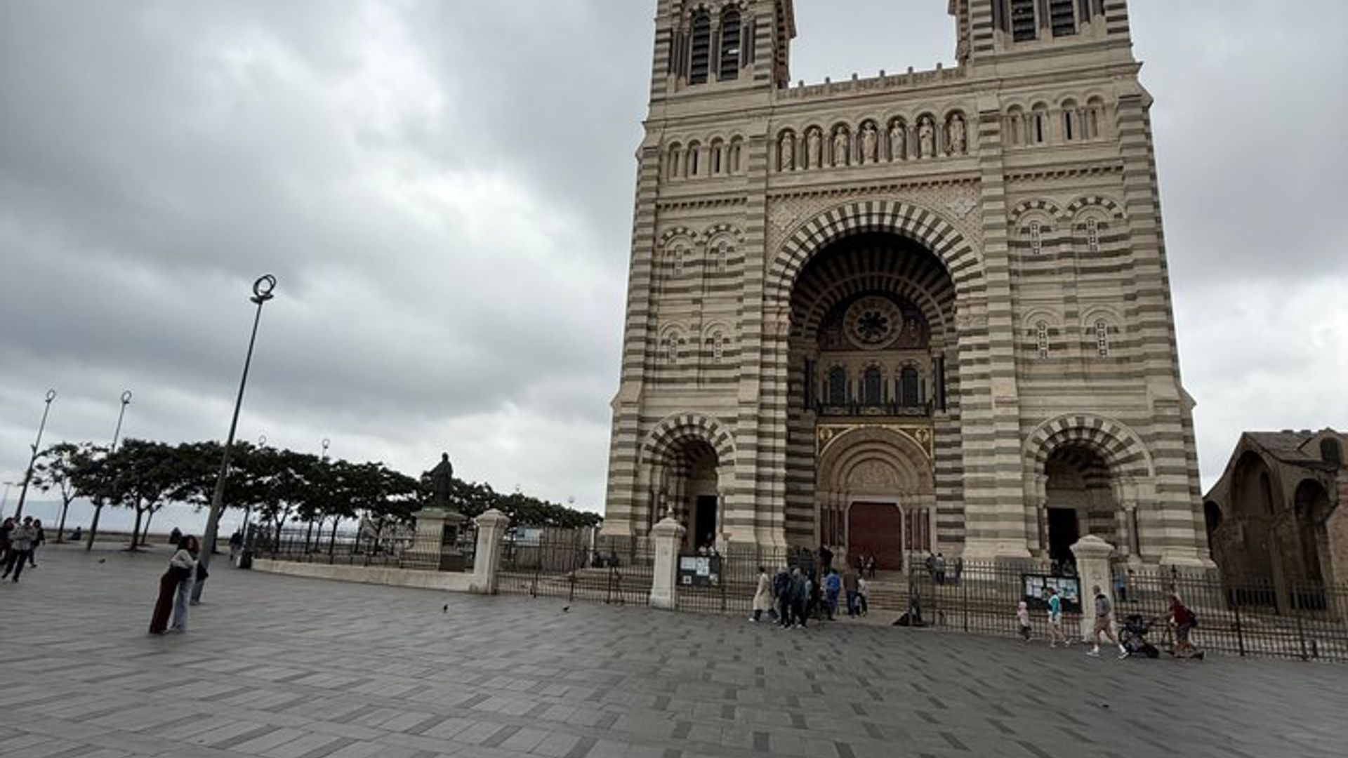 Private Tour Aix Cassis Marseille