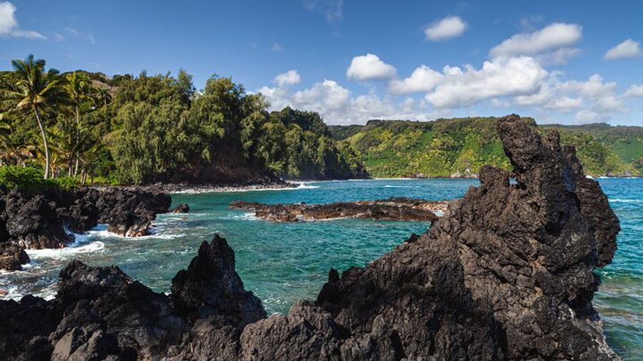Maui Road to Hana: Full-Circle Small-Group Day Tour with Lunch