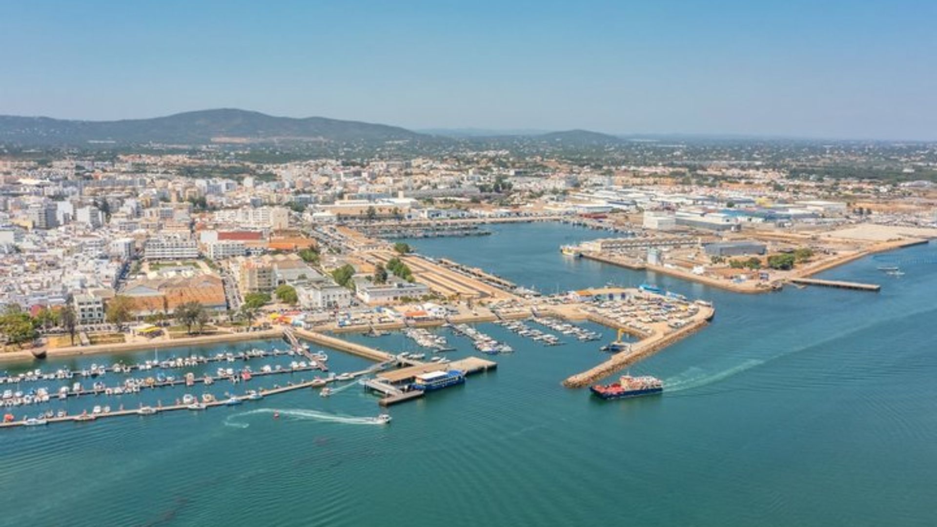 Boat tour to Ria Formosa Natural Park and three islands