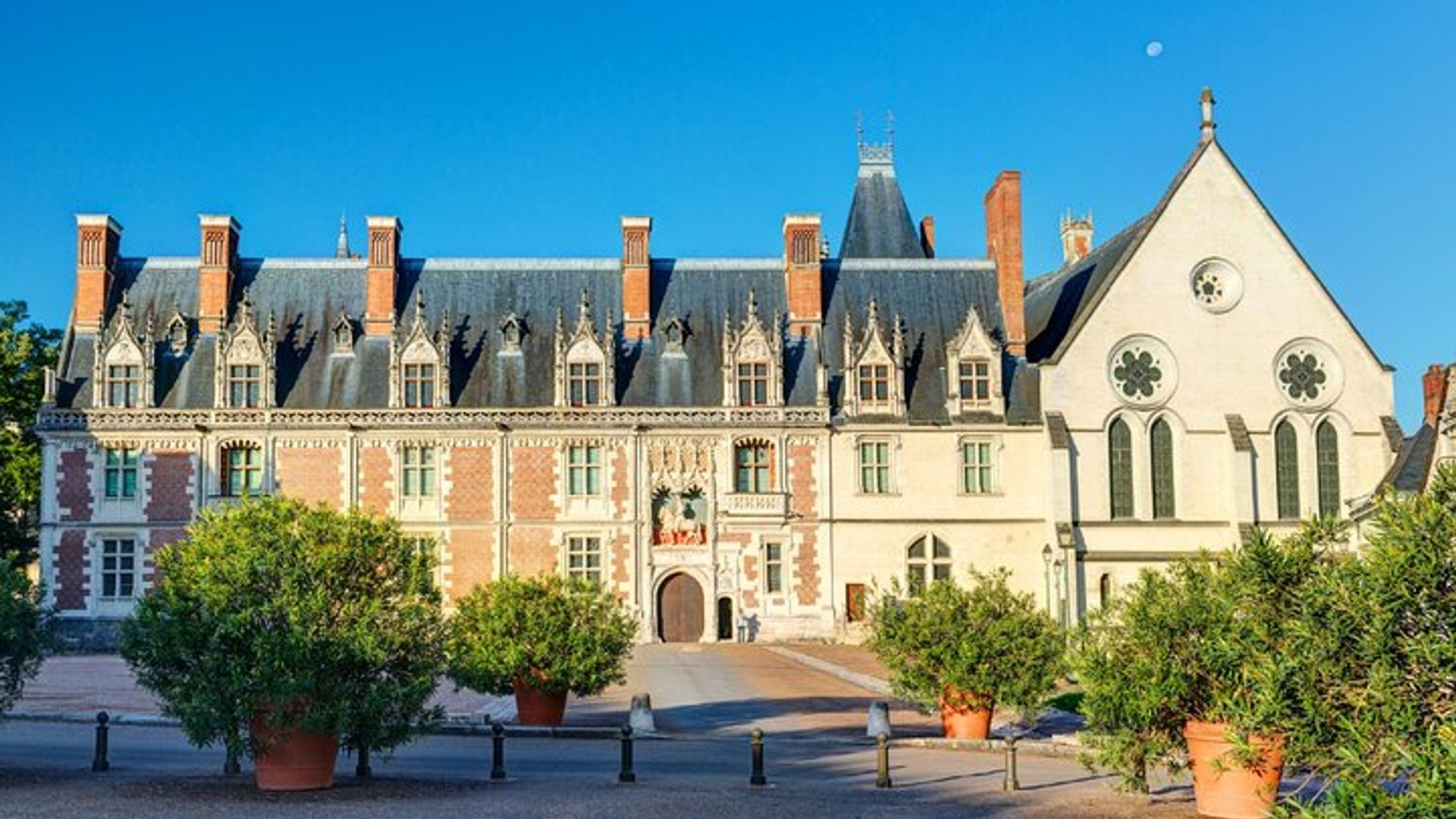 Blois: 1h45 audio guided walking tour and 22 audio commentaries