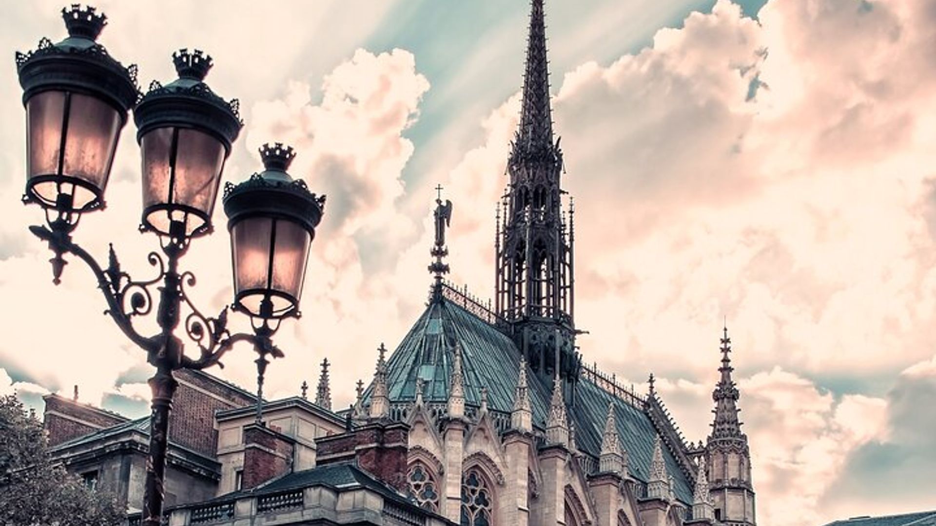 Paris Sainte-Chapelle Royal Chapel Entry Ticket