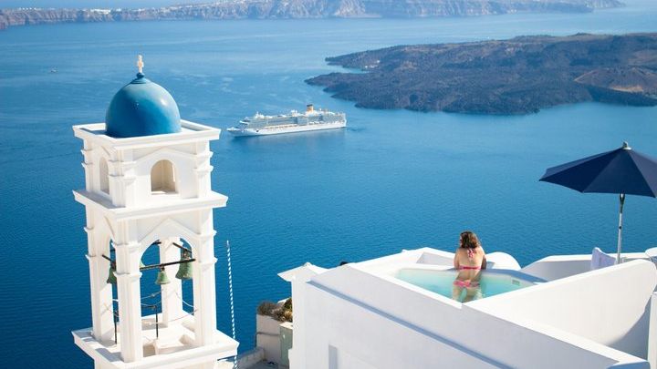 Private Santorini Tour: Oia Sunset, Villages & Black Sand Beach