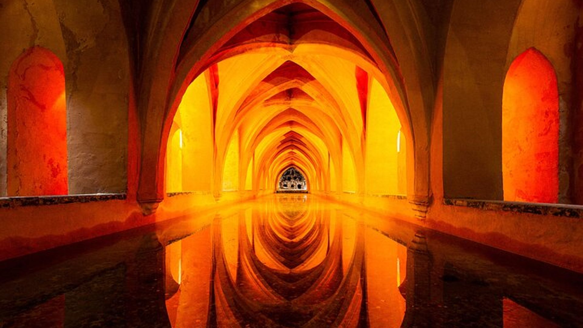 Salta la Coda: Tour Guidato dell'Alcázar di Siviglia, della Cattedrale e della Giralda