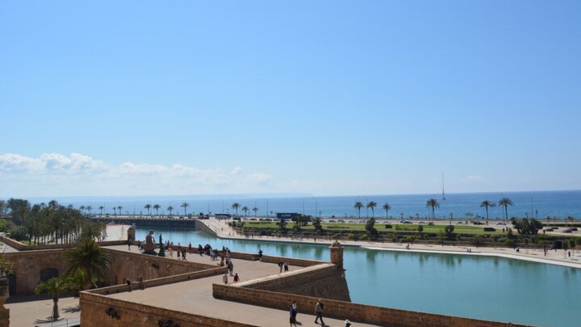 Palma de Mallorca Easy Bike Tour (Small Groups)