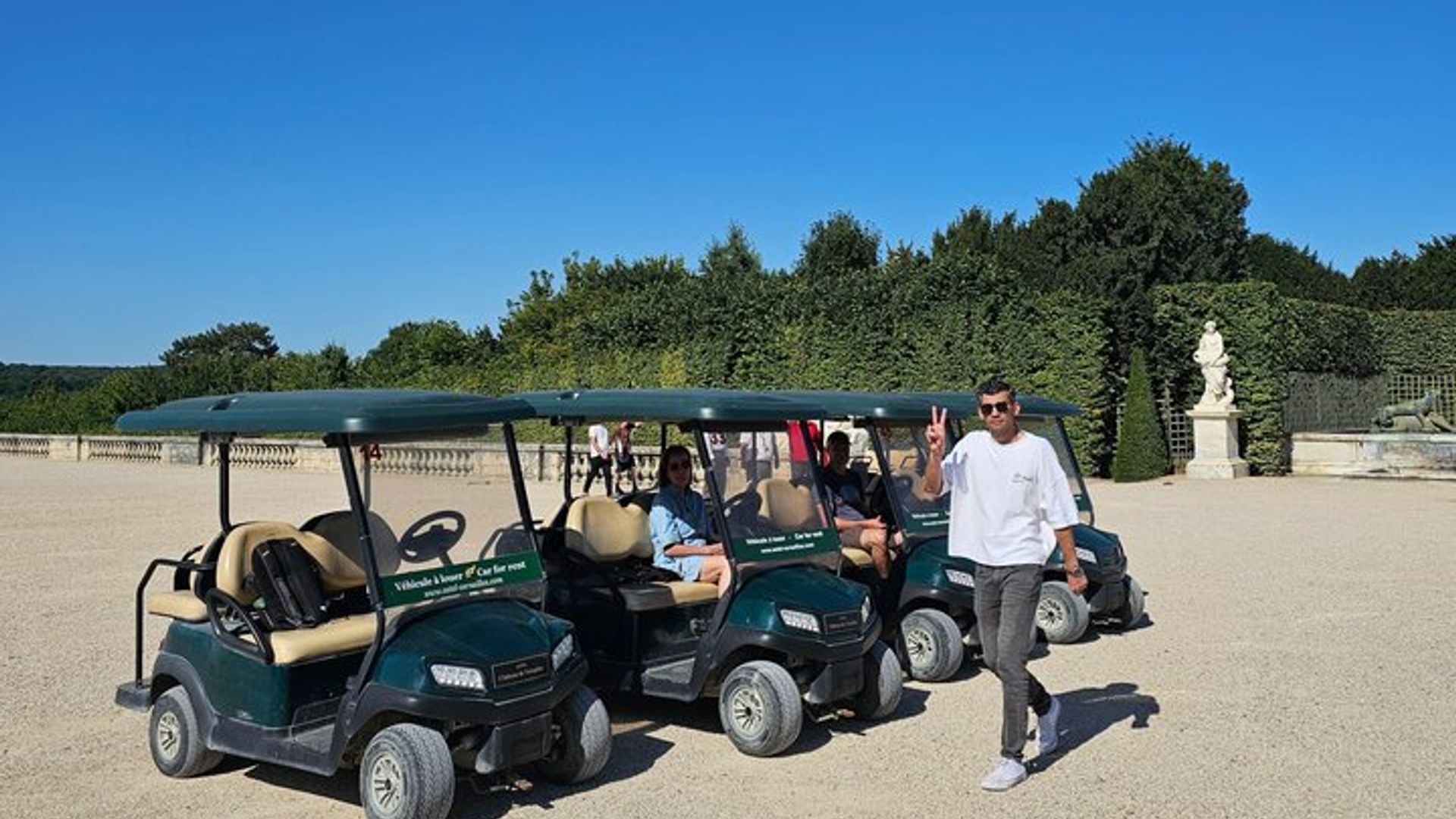 Visita en grupo a los jardines del Palacio de Versalles en carrito de golf y bicicleta