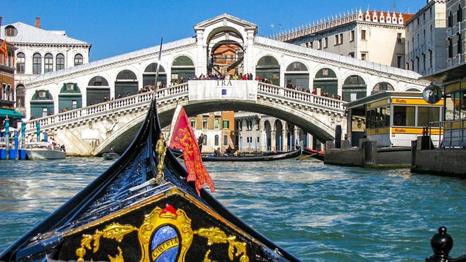 Venice: Small-Group Rialto Walking Tour with a Local