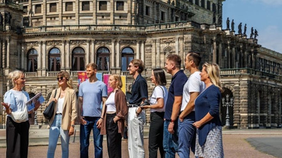Semperoper & Dresden Old Town: German Guided Tour