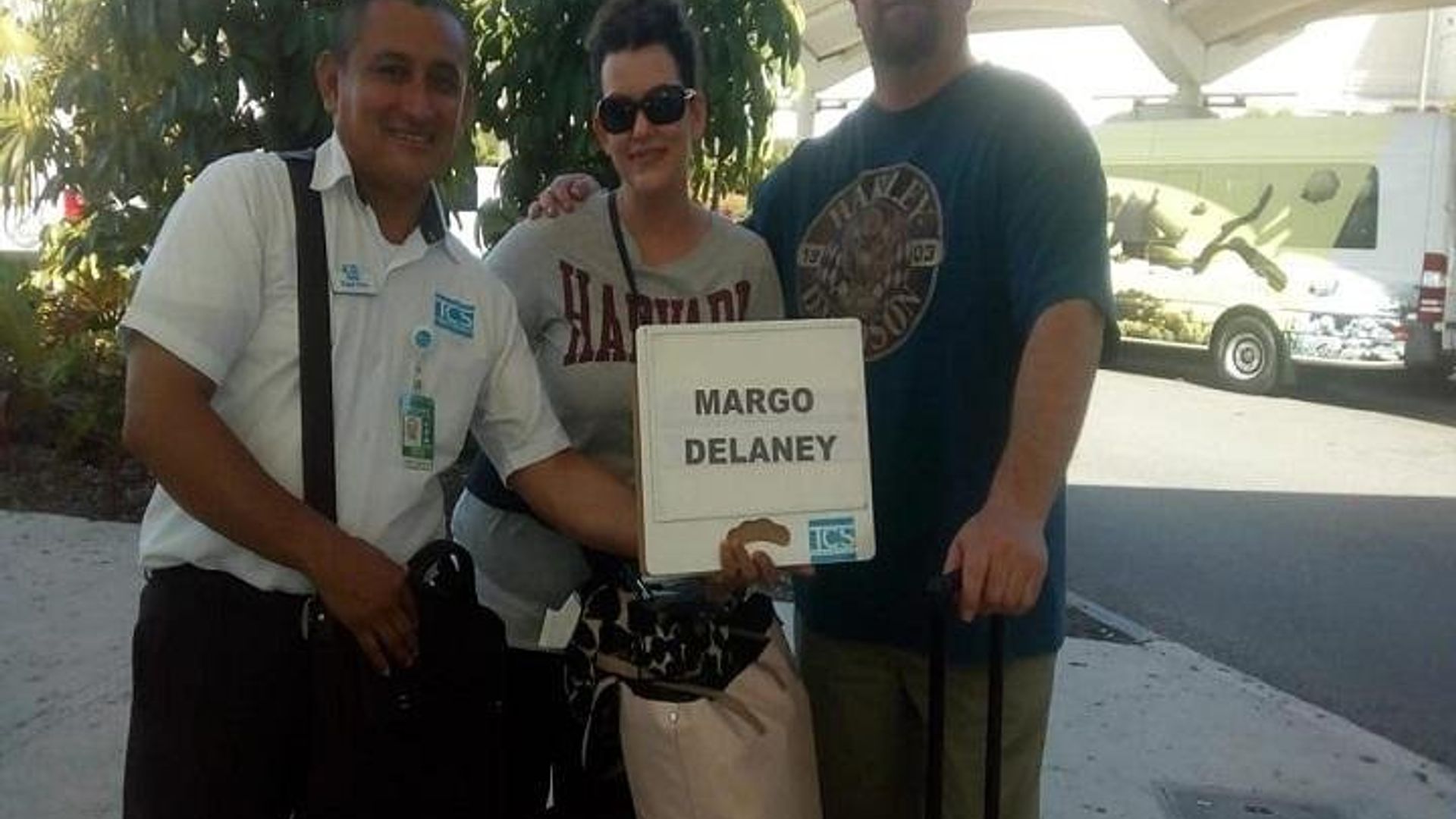 Private transfer round Cancun airport -Playa del Carmen - airport. image 1