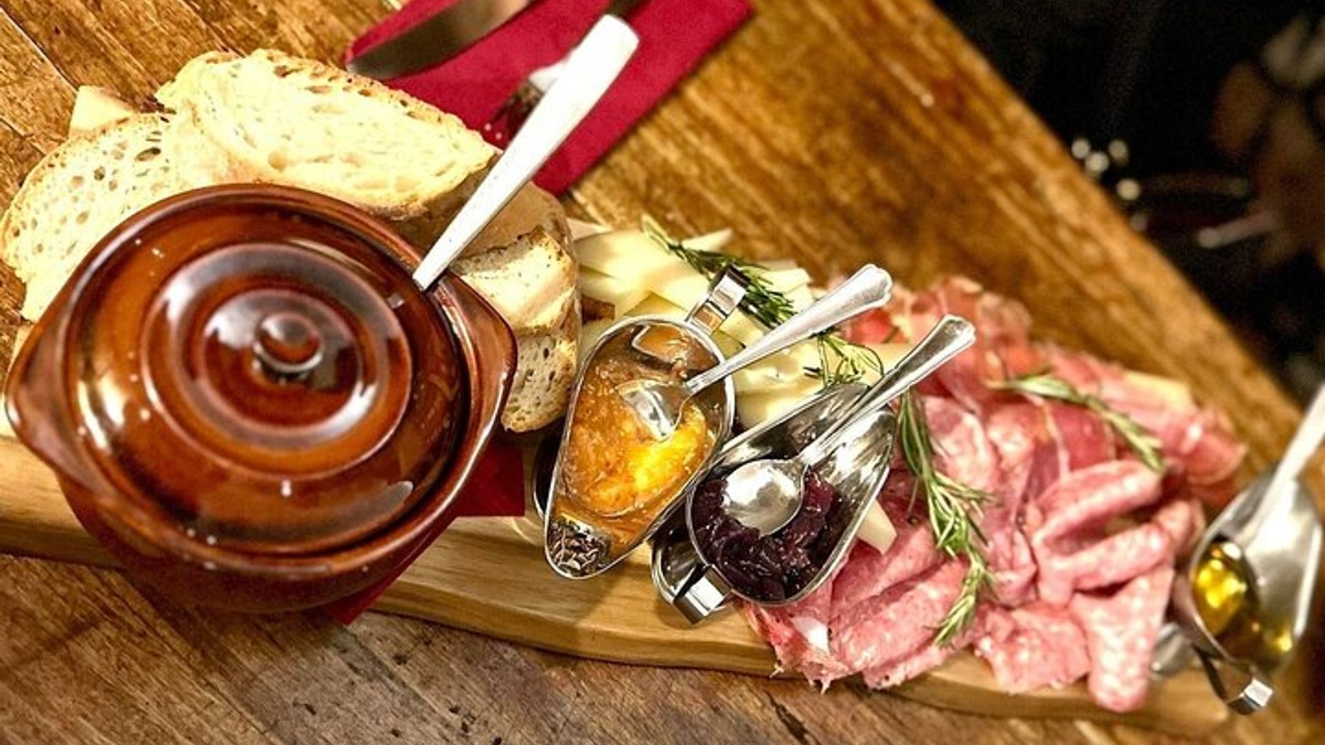 Florence's Culinary Delights A Foodie Walk Tour