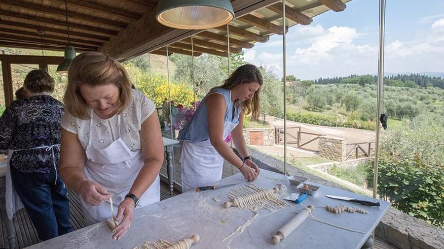 Florence Cooking Class, Market Tour, & Lunch