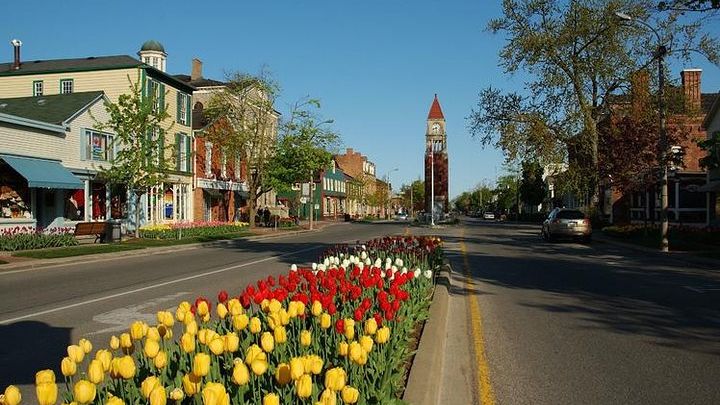 Niagara-on-the-Lake Private Wine-Tasting Tour