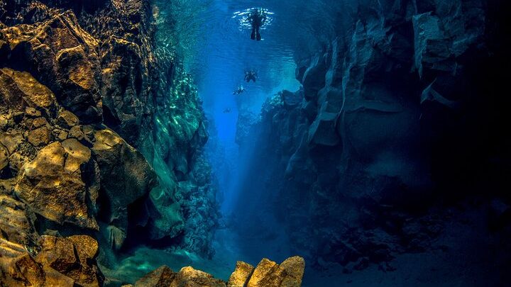 Thingvellir Park Silfra Fissure Small-Group Snorkel Tour