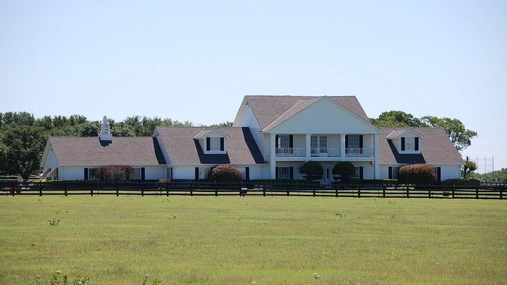 Dallas and Southfork Ranch Small-Group Combo Tour