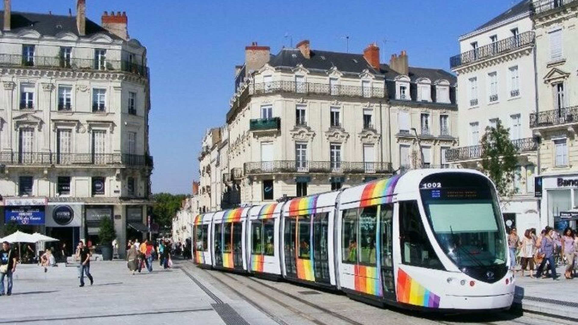 Go on a trip to Angers