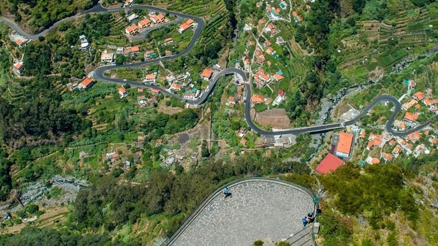Curral das Freiras & Peaks 4WD Tour