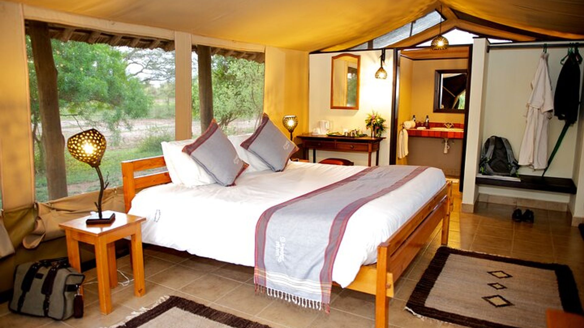 7 Days Mombasa Beach-Tsavo West-Voyager Ziwani Holiday Safari(minimum 2 persons)