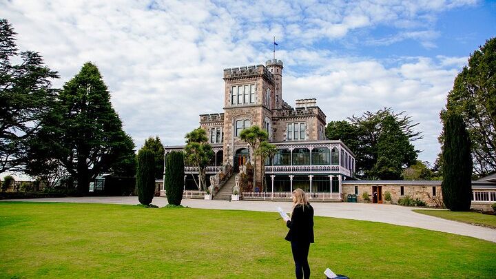 Dunedin Shore Excursion: Larnach Castle and Wildlife Cruise