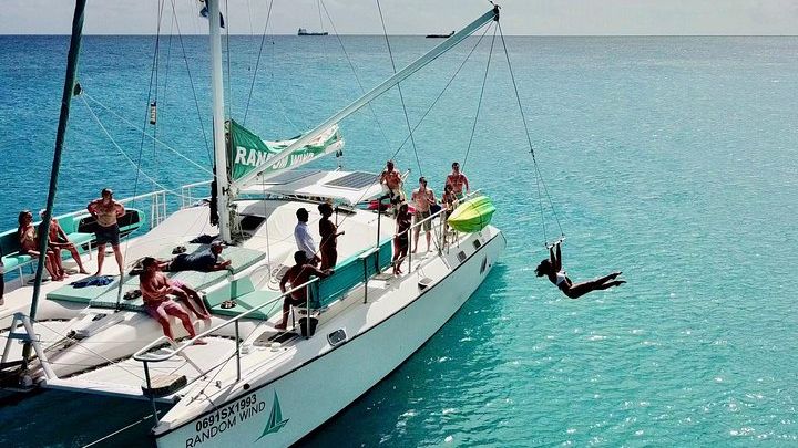 St. Maarten Catamaran Cruise: Snorkeling With Lunch and Drinks