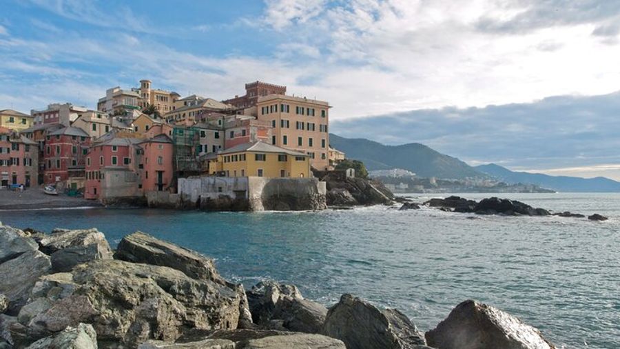 Genoa : Private Custom Walking Tour With A Local Guide