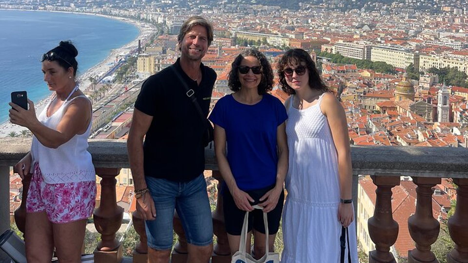 Walking tour of Nice, the old town & the Coline du Château