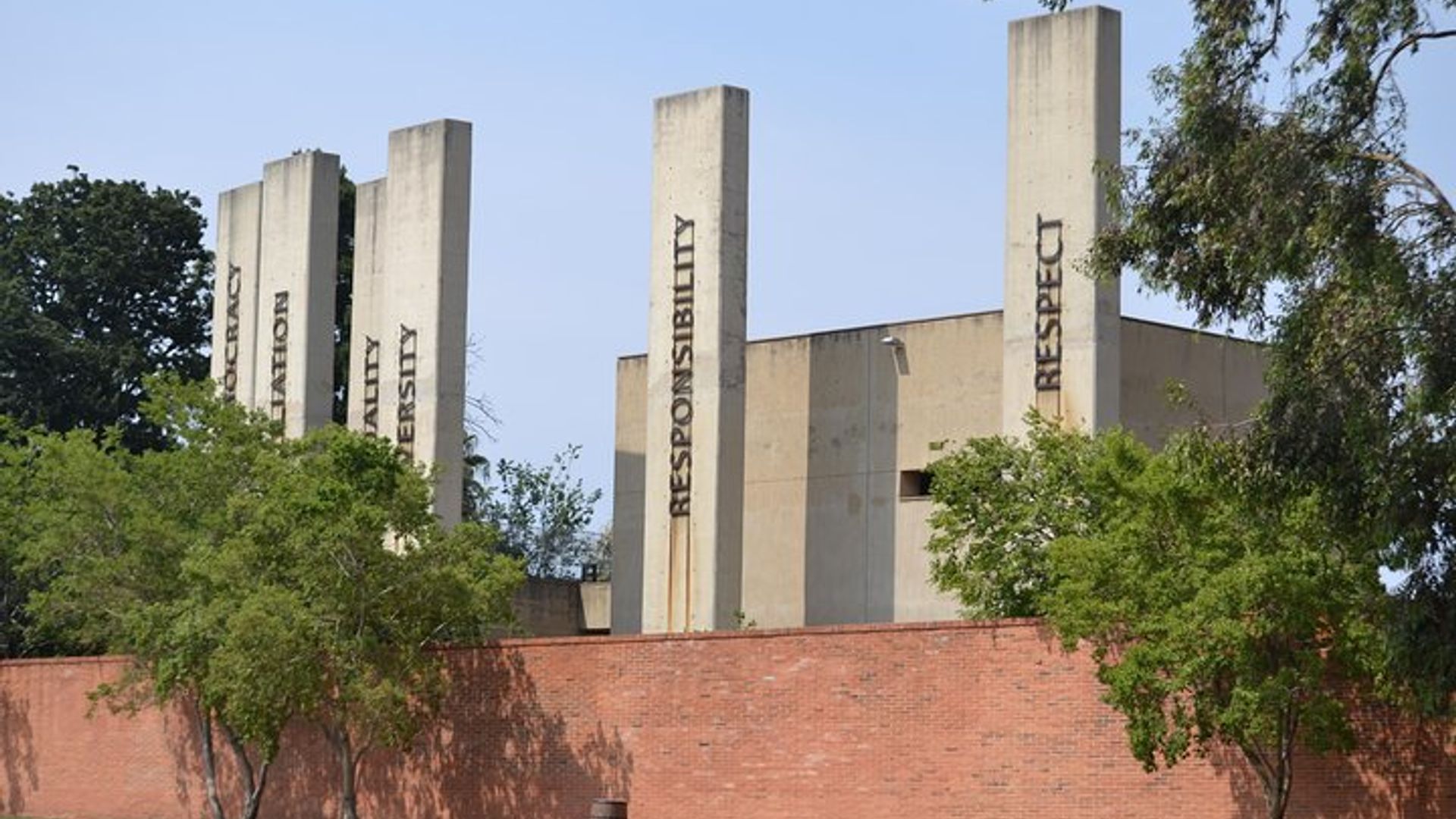 Full day Apartheid Museum & Soweto Tour from Pretoria&Johannesburg, every FRIDAY