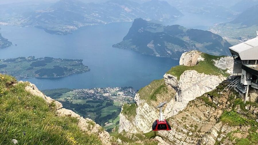 Mt Pilatus Peak and Lake Lucerne Small-Group Tour from Lucerne
