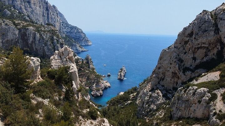 Calanques National Park Small-Group Hiking Tour With Lunch