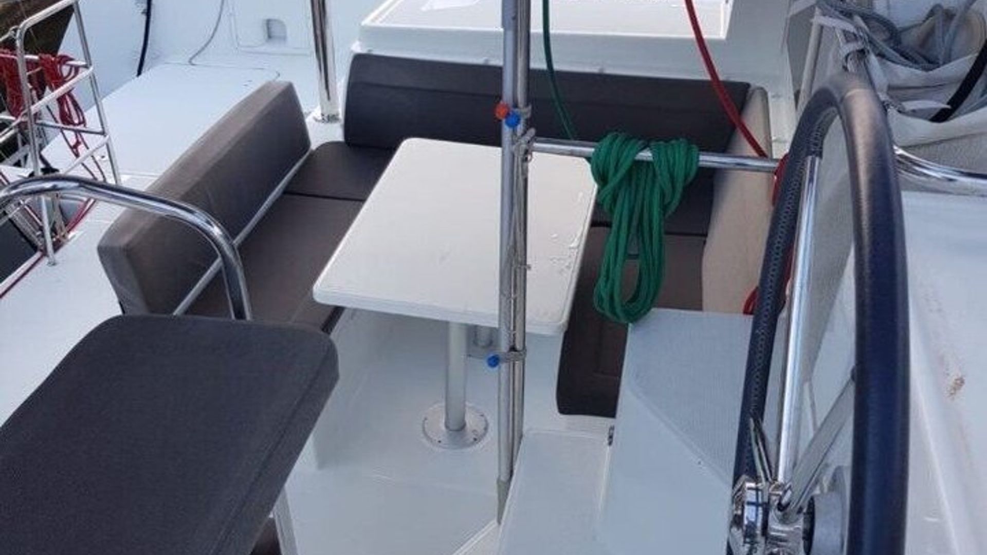 Excursion dans l'archipel de La Maddalena au départ de Palau - Catamaran de luxe 2