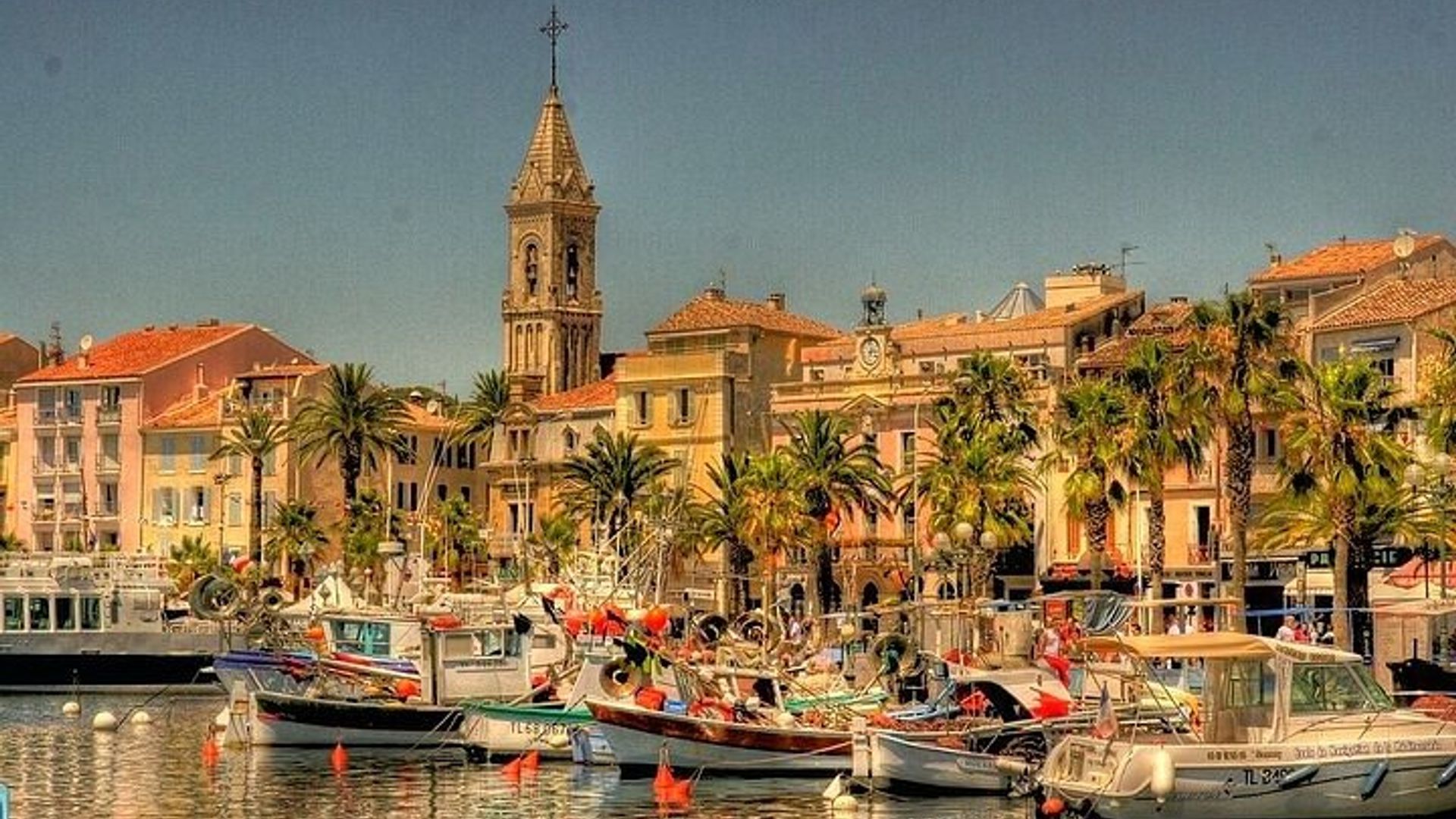 2 Meilleurs Villages de la Région du Var et Dégustation de vin du port de Sanary
