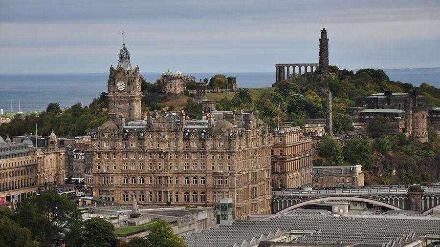 Edinburgh Guided Private Walking Tour
