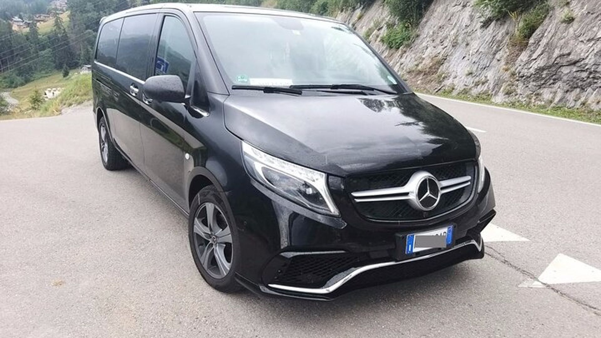 Morzine/Avoriaz to Lyon Airport (LYS)- Departure Private Transfer
