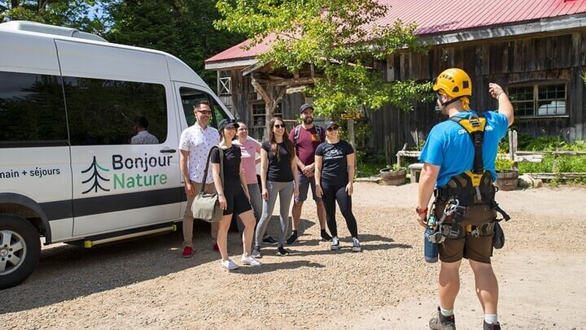 Canoe-hike day with departure from Montreal