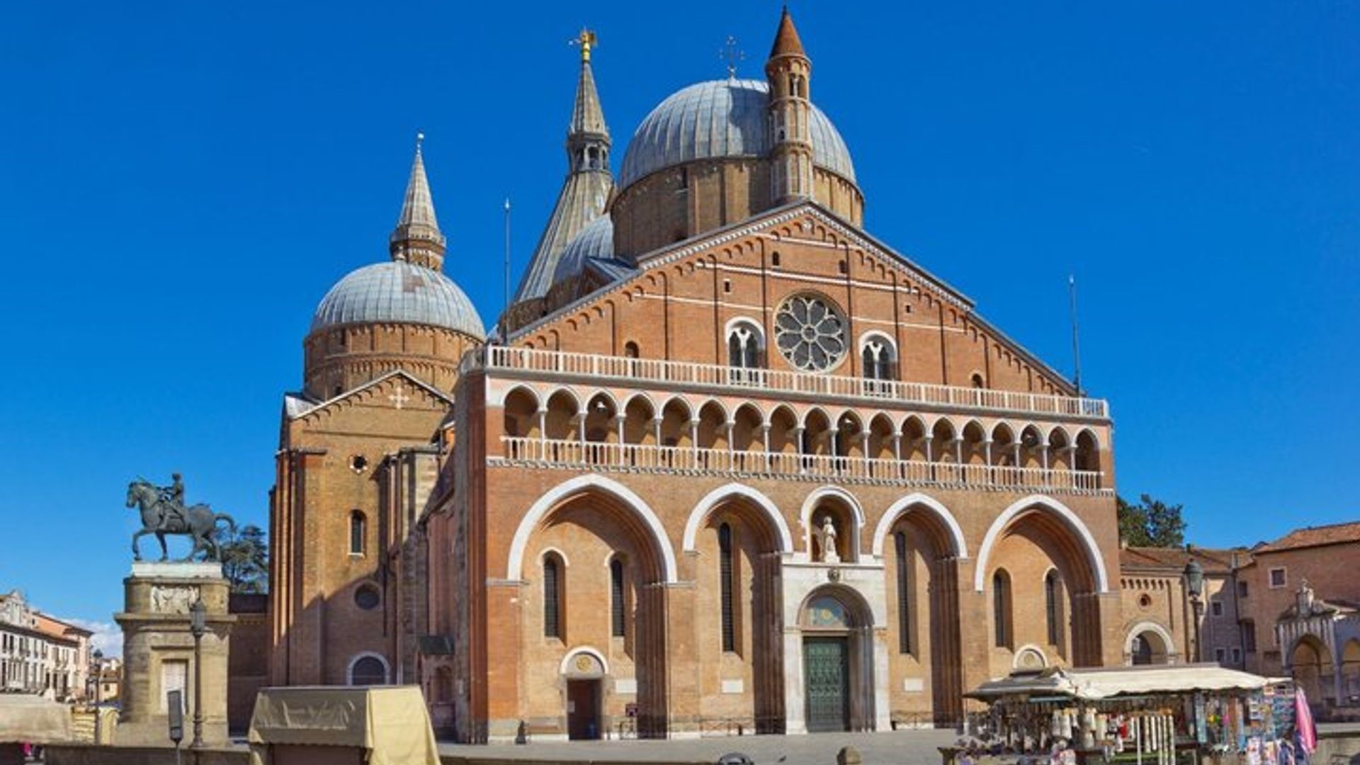 Padua Scavenger Hunt & Highlights Self-Guided Walking Tour