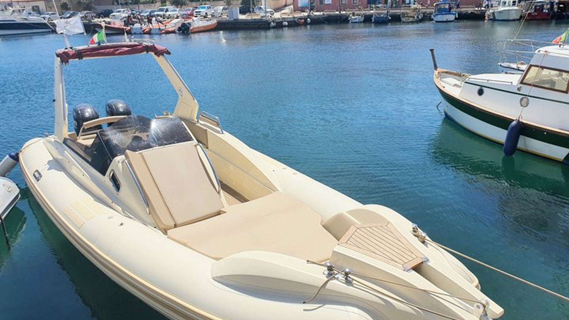 Private Bootstour durch den Maddalena Archipel mit dem RIB Schlauchboot