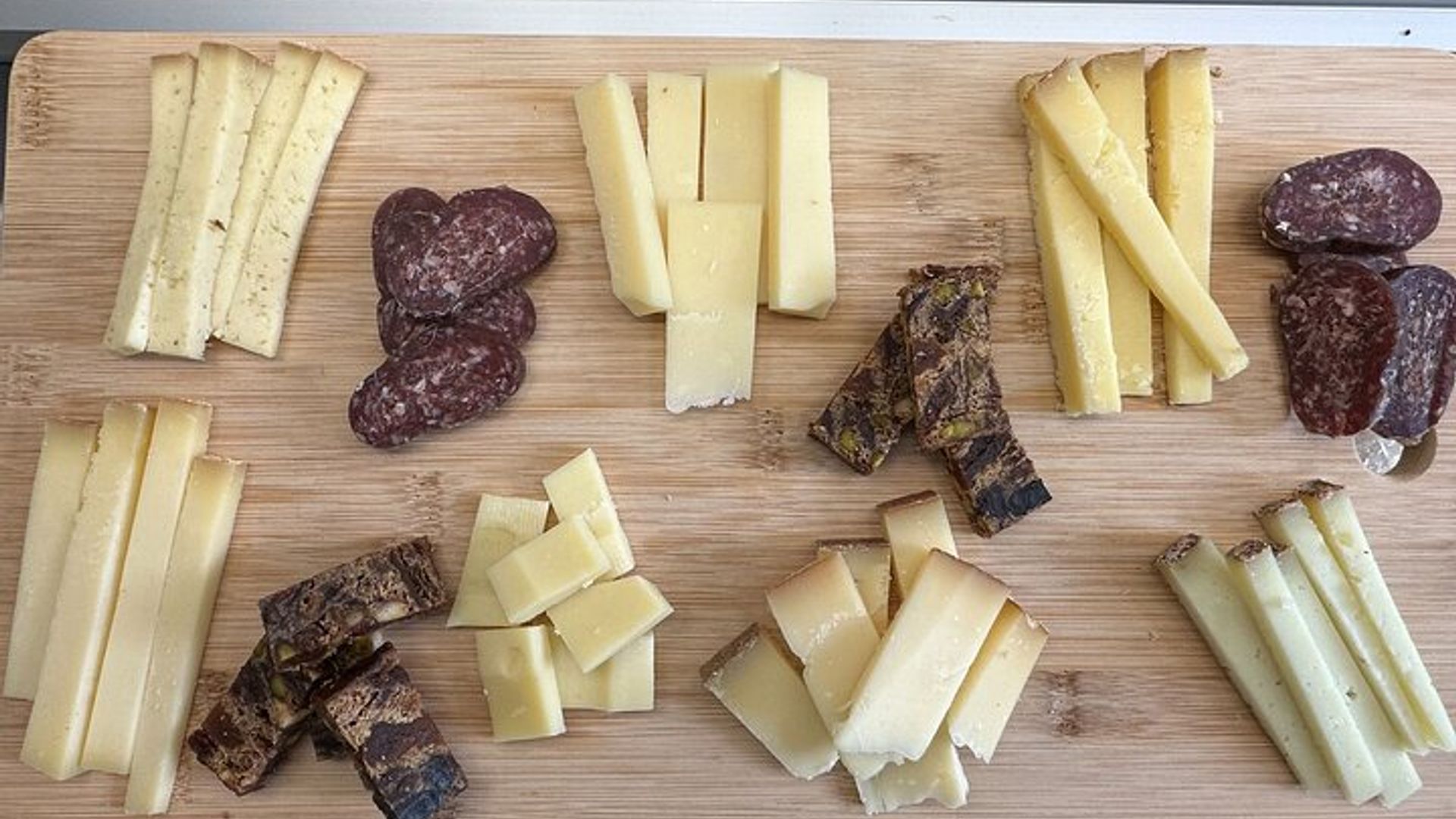 Degustación dirigida por expertos en quesos de Basilea Gruyère y Suiza : Hasta 7 quesos