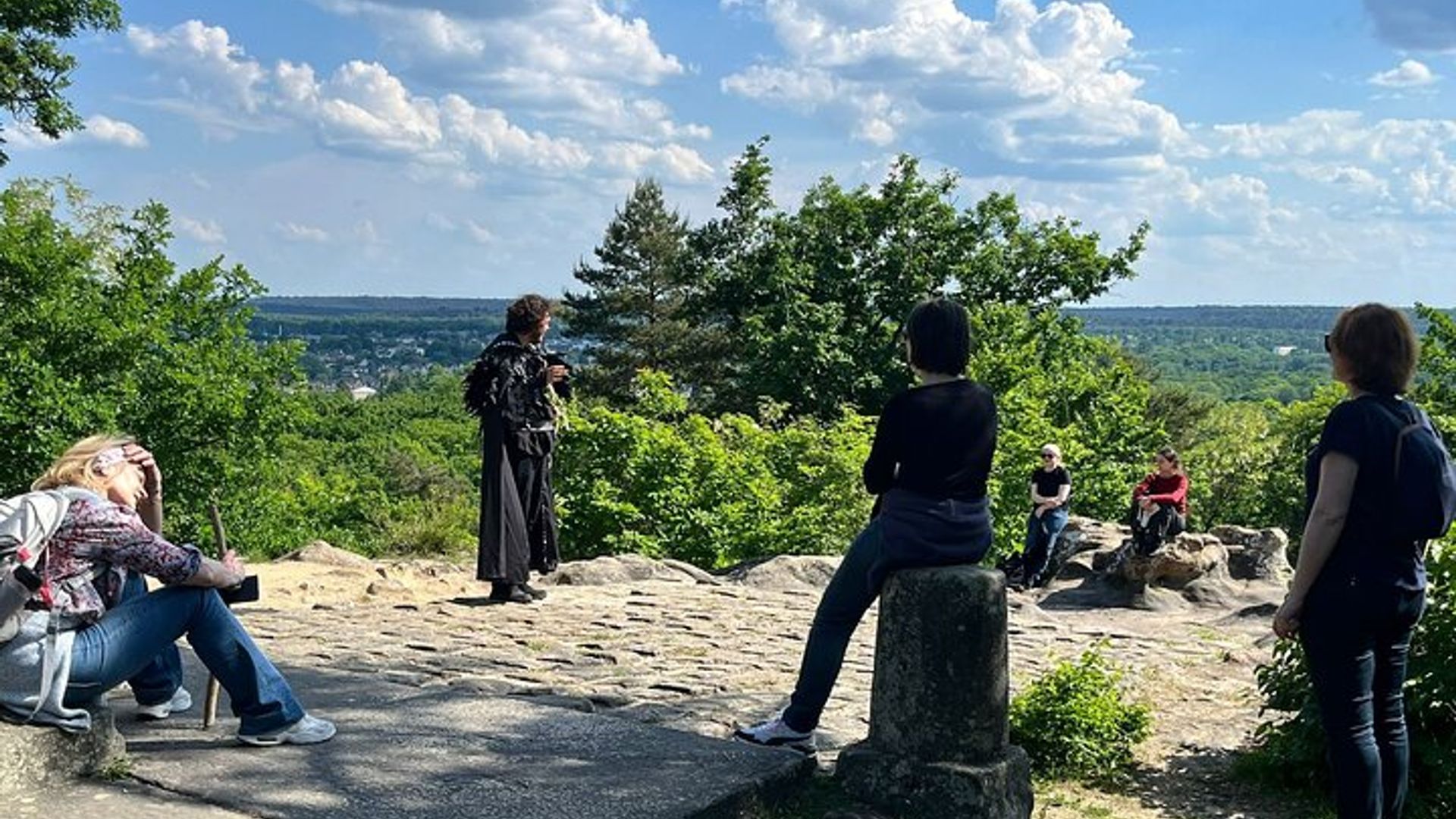 The mysteries of the Forest of Fontainebleau immersive tour
