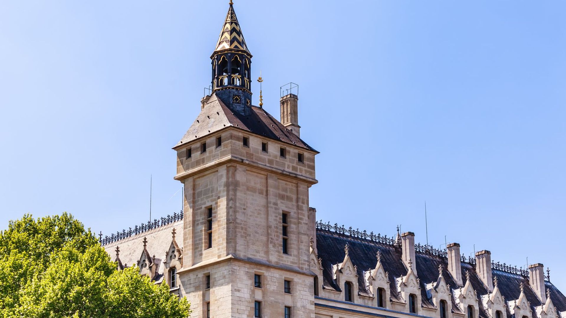 La Conciergerie Ticket & In-App Audio Tour: From Royal Palace to Prison