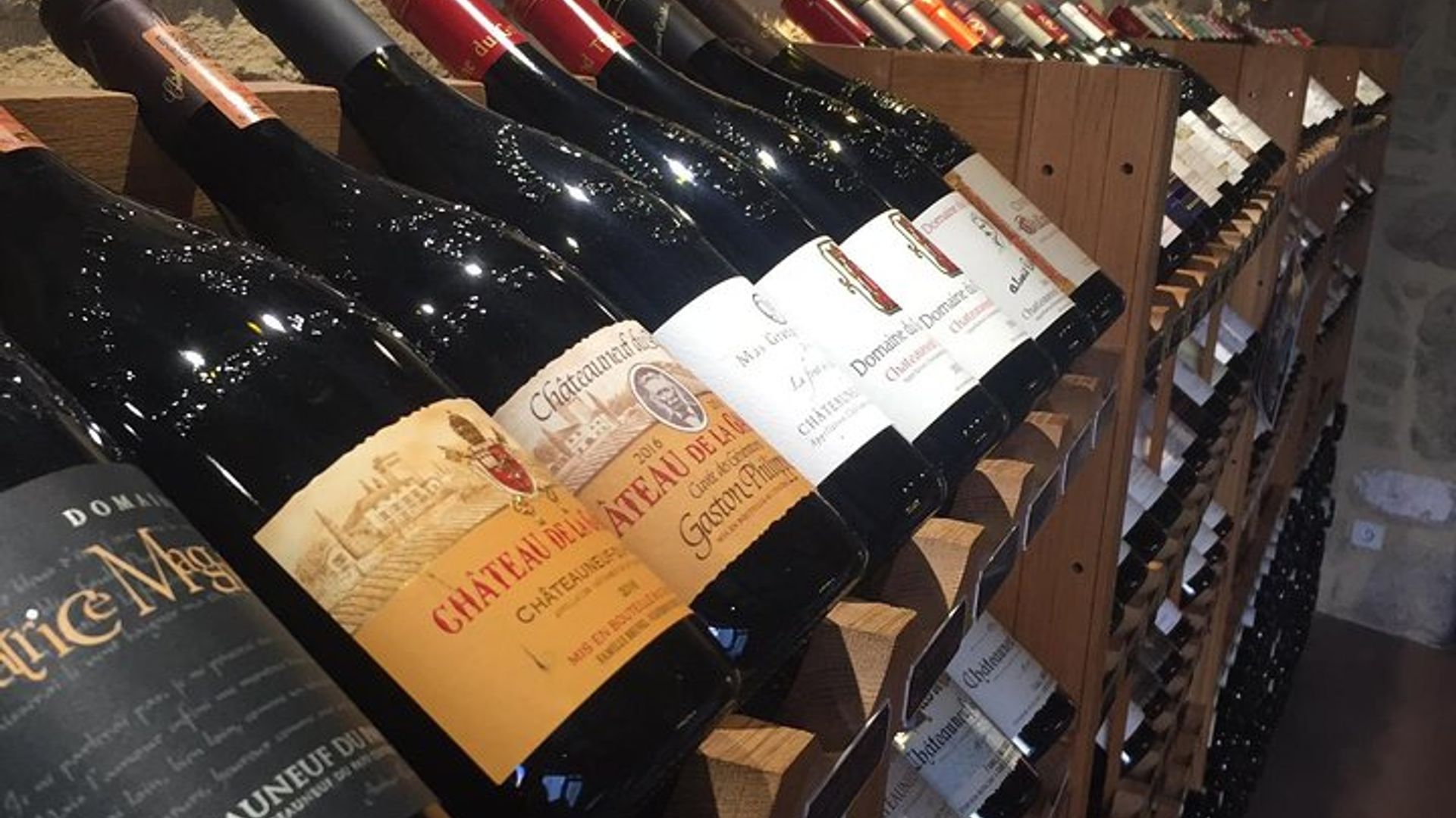 Avignon, Papstpalast und Weinprobe der Côtes du Rhône