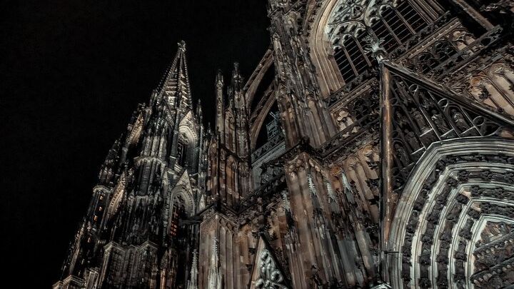 Cologne Dark History Guided Walking Tour