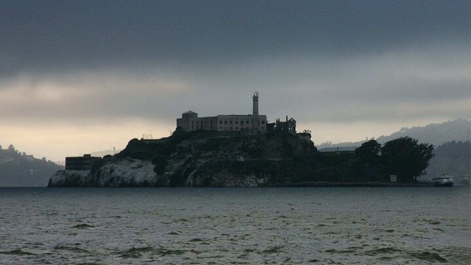 Alcatraz Day Tour and San Francisco Bay Cruise image 1