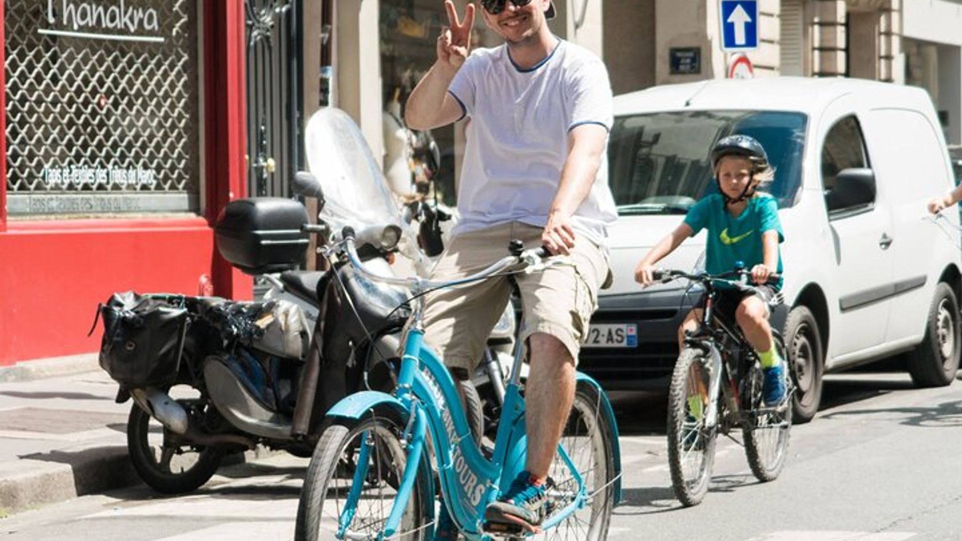 Pariser Fahrradtour in kleiner Gruppe : Eiffelturm, Louvre, Notre-Dame