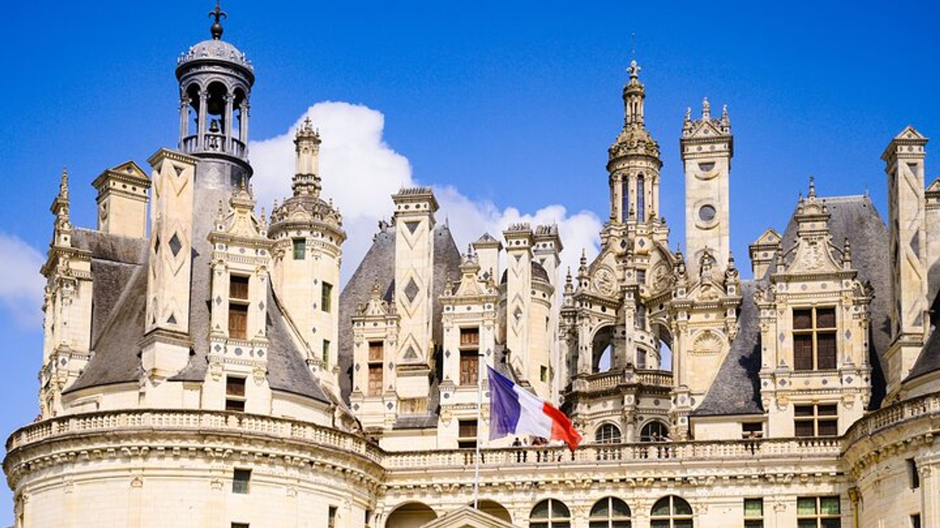 Chenonceau & Chambord Most Iconic Castles - With Hotel Pick Up