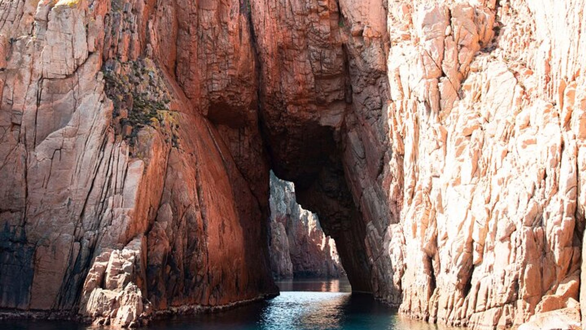 Corsica Calanques of Piana Cruise from Ajaccio