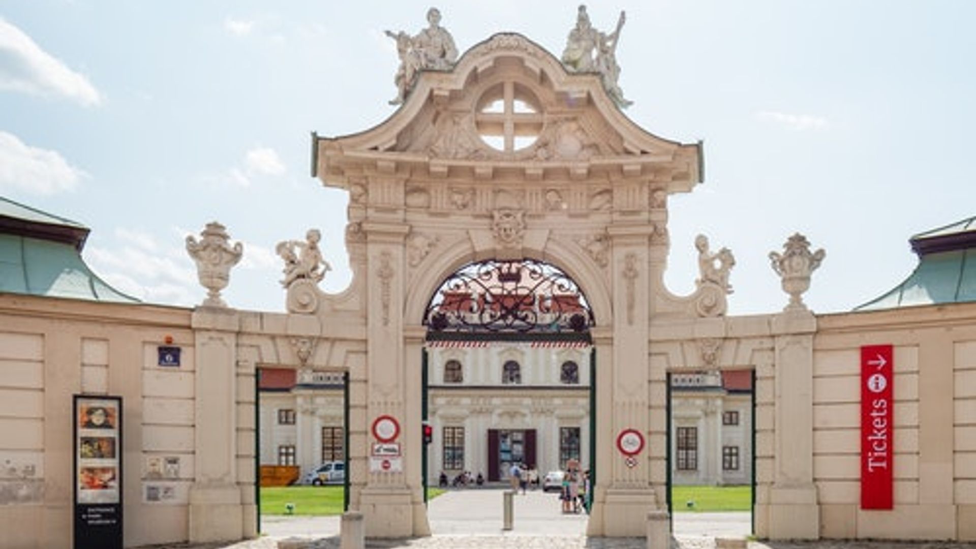 Lower Belvedere Palace: Entry Ticket